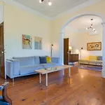 Apartment Saldanha Charming Palace